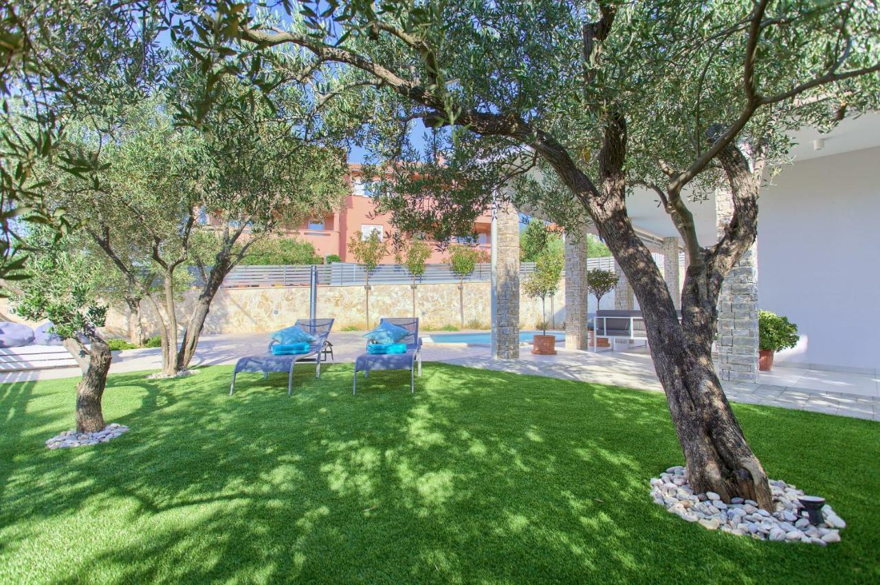 Villa Vale Kornic Exterior photo
